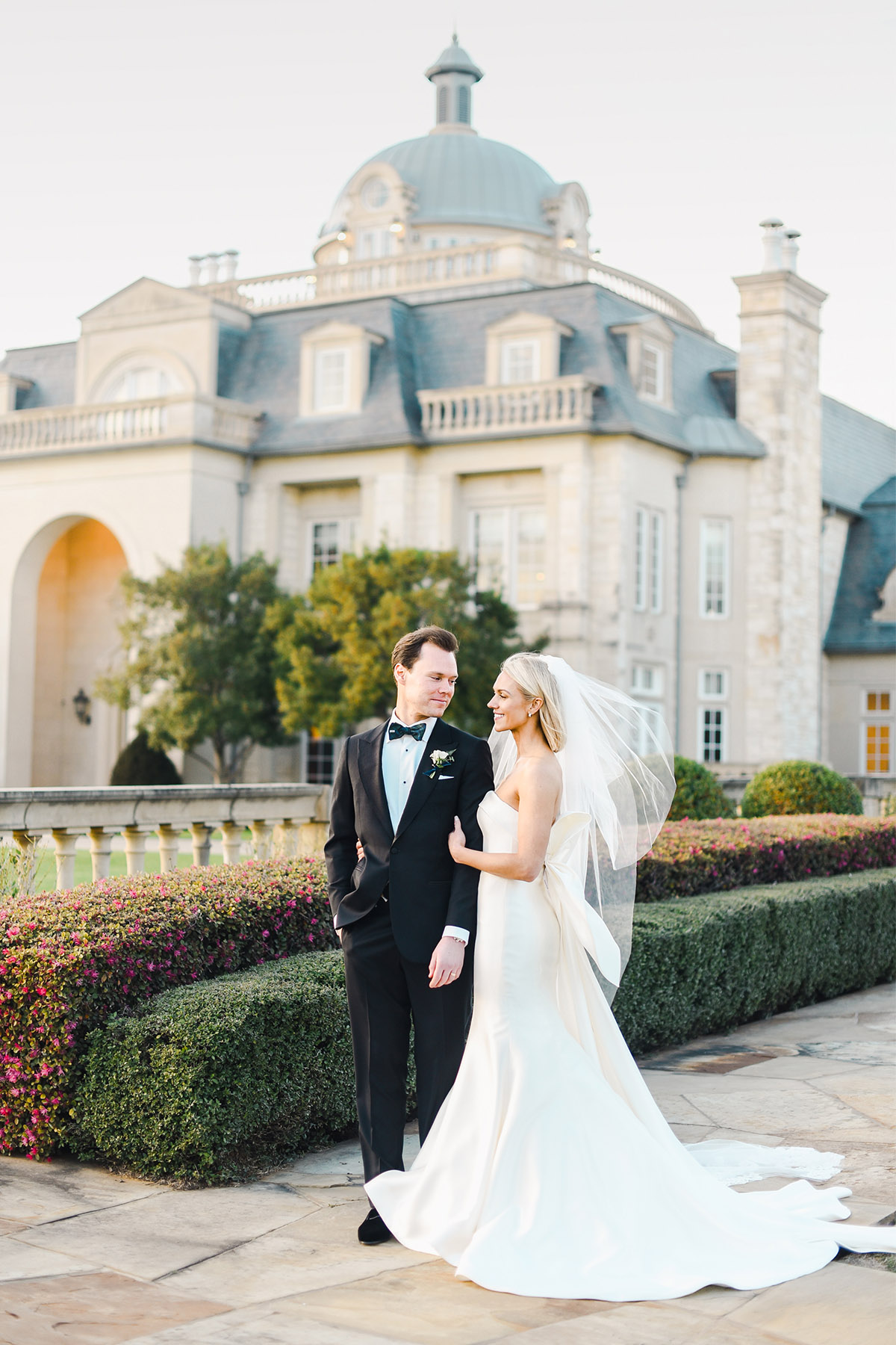 Taylor-Mitchell-Daniel-Gillespie-bride-groom-portrait-outside, image size:1200x1800